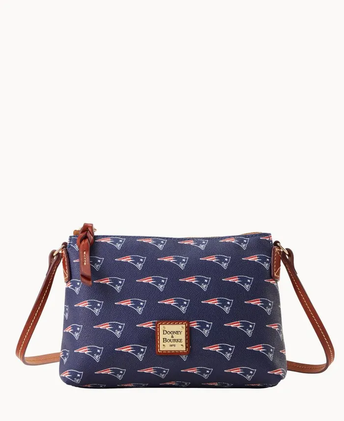 Dooney and Bourke Crossbodies NFL Patriots Crossbody Pouchette Patriots 8211 WomenMen Dooney and Bourke Crossbodies NFL Patriots Crossbody Pouchette Patriots 8211 WomenMen