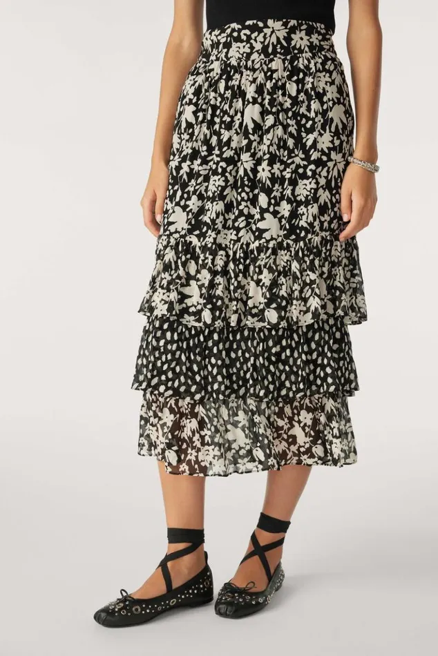 FlauraMidi Skirt Clothing Baandsh Skirts and Shorts