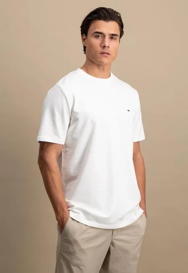 FYNCHHATTON Tshirt With A Round Neckline Summer Breezenavynew Offwhite Men Tshirts