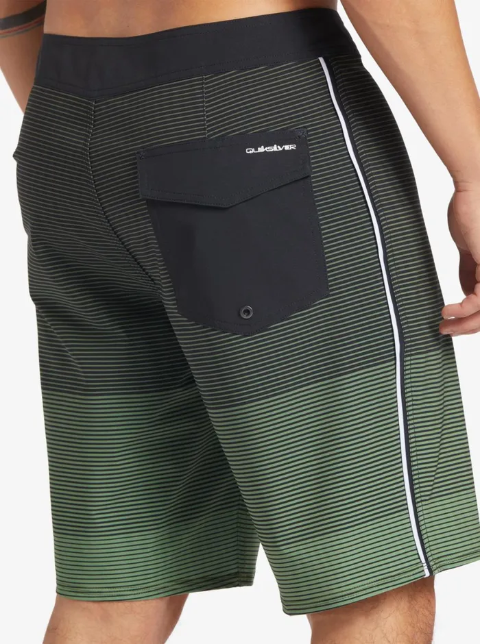 Quiksilver Surfsilk Massive 20034 Boardshorts Climbing Ivy Mens Shorts and Amphibians Quiksilver Surfsilk Massive 20034 Boardshorts Climbing Ivy Mens Shorts and Amphibians