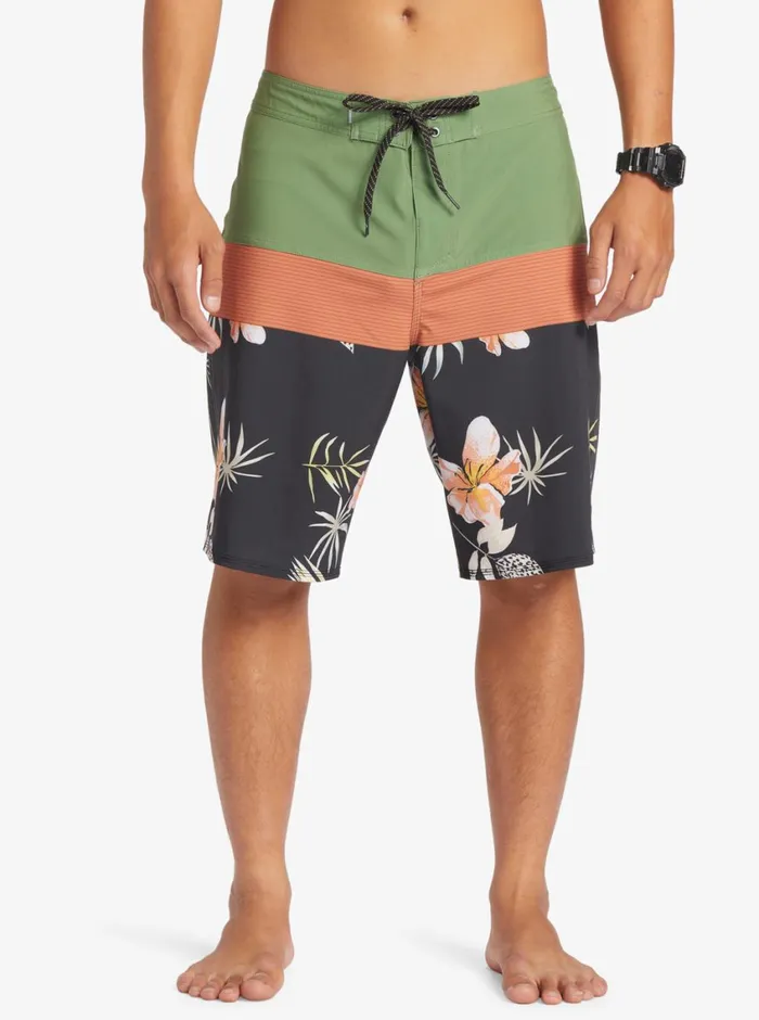 Quiksilver Surfsilk Panel 20034 Boardshorts Black Mens Shorts and Amphibians