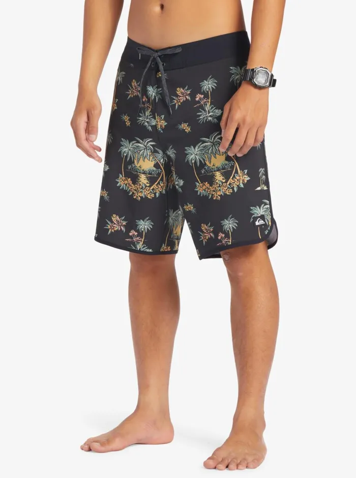 Quiksilver Surfsilk Scallop 19034 Boardshorts Black Palm Spritz Mens Shorts and Amphibians