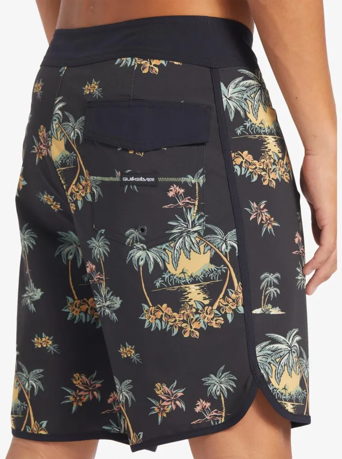 Quiksilver Surfsilk Scallop 19034 Boardshorts Black Palm Spritz Mens Shorts and Amphibians