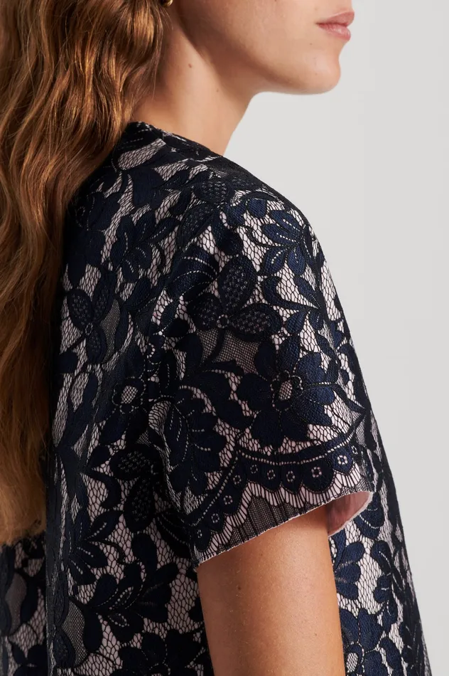 Tops Scanlan Theodore Women BONDED LACE TOP NAVY