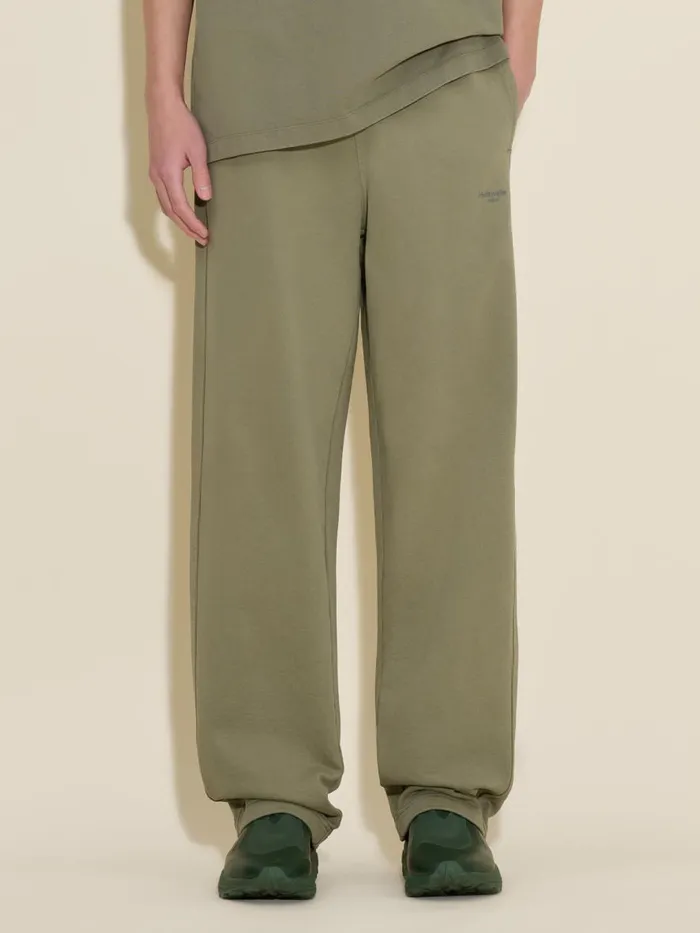 Trousers and Shorts Men Holzweiler M Lagoon Oslo Trousers Dk Green