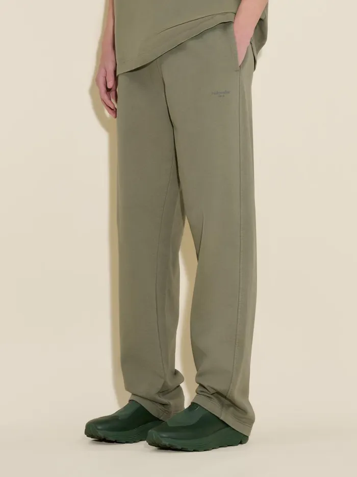 Trousers and Shorts Men Holzweiler M Lagoon Oslo Trousers Dk Green