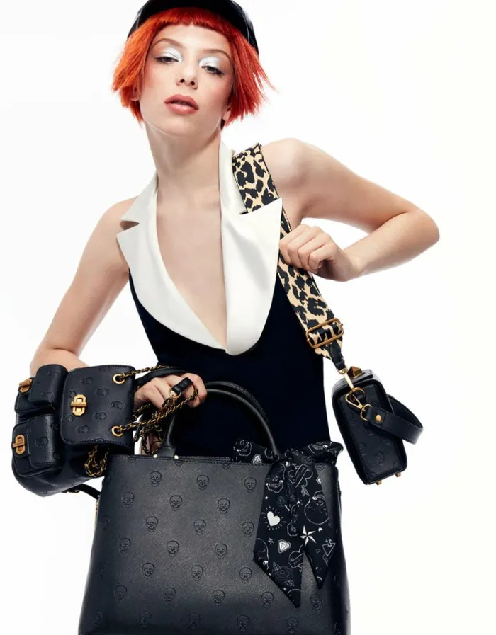 Women SKULLICIOUS BOX BAG BLACK Betsey Johnson
